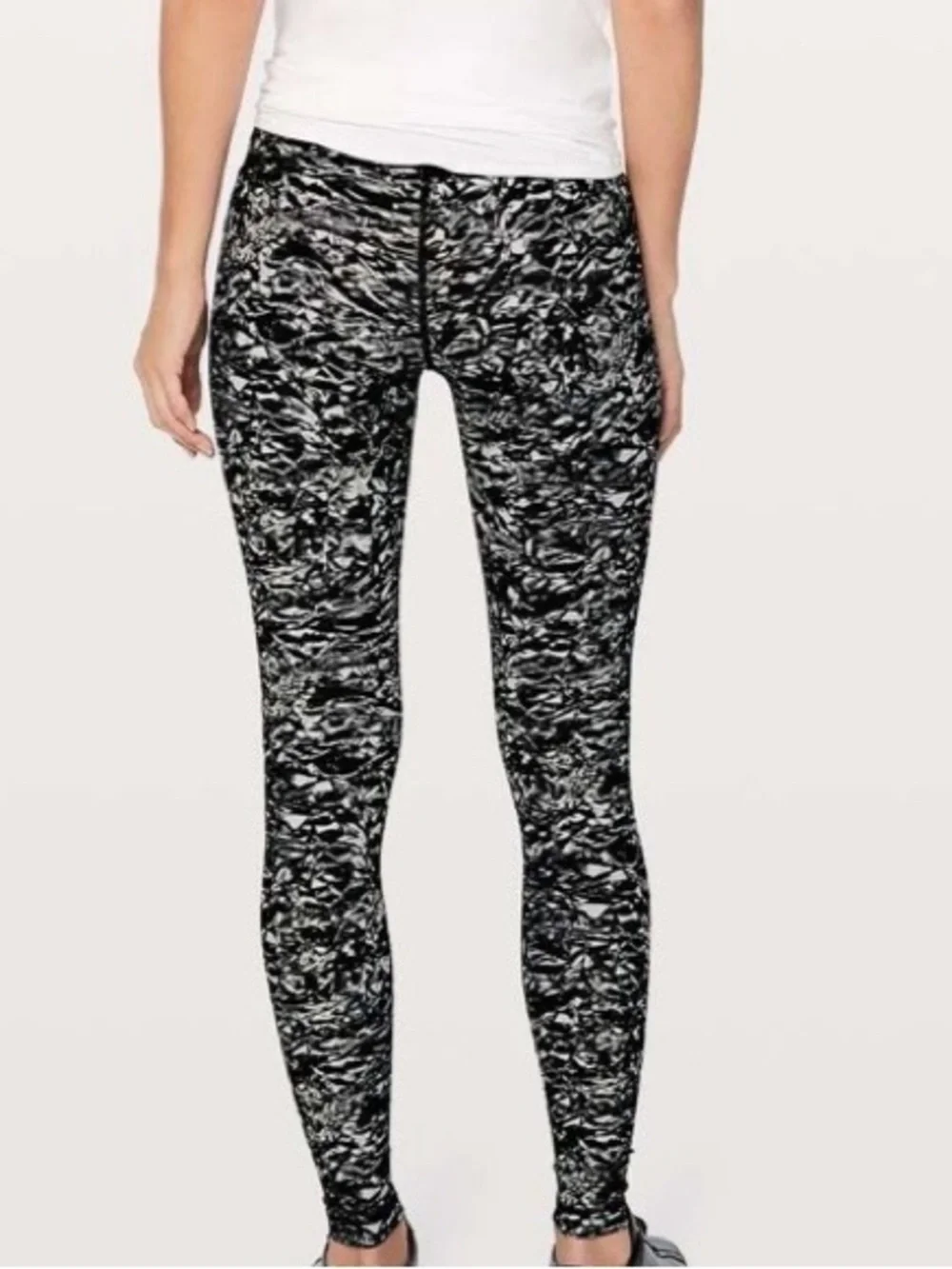 Lululemon Wunder Under ‘liquid platinum’ high rise full length leggings size 6